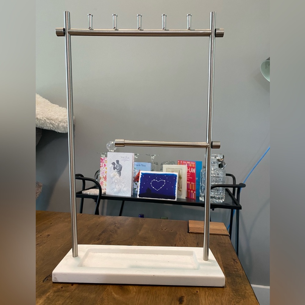 Hard Plastic or Stone Jewelry Necklace Holder Organizer Display